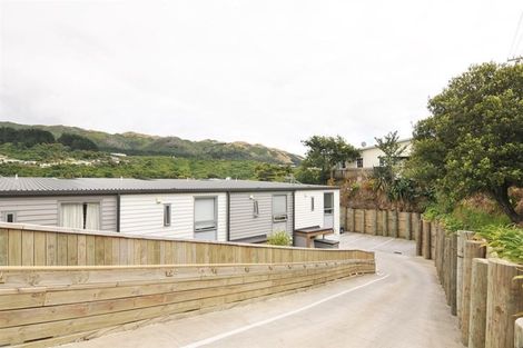 Photo of property in 7u4 Handyside Street, Tawa, Wellington, 5028
