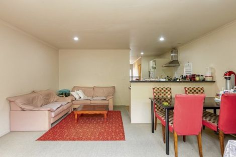 Photo of property in 3/17 Harbour View Road, Te Atatu Peninsula, Auckland, 0610
