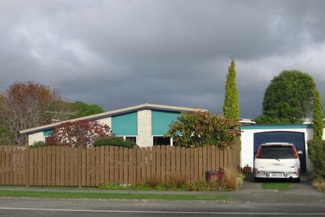 Photo of property in 5a Park Avenue, Waikanae, 5036