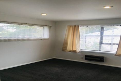 Photo of property in 4 Shirldale Place, Avonhead, Christchurch, 8042