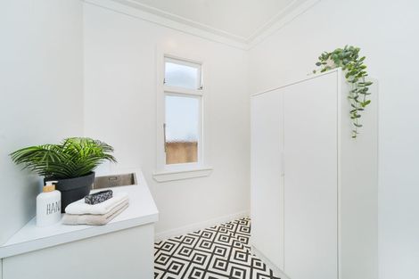 Photo of property in 37 Miro Street, Takaro, Palmerston North, 4410