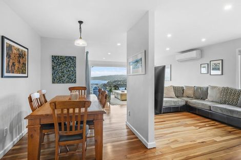 Photo of property in 92 Kahu Road, Paremata, Porirua, 5024