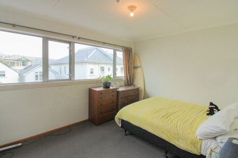 Photo of property in Victoria Court, 11/4u Queen Street, Mount Victoria, Wellington, 6011