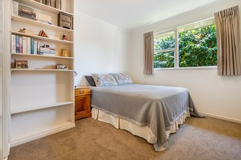 Photo of property in 11 Lemnos Place, Titirangi, Auckland, 0604