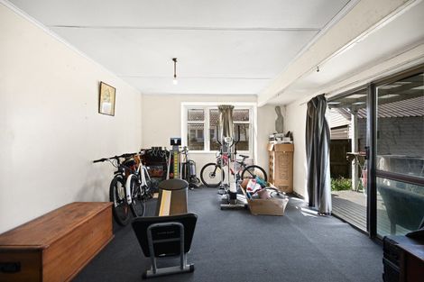 Photo of property in 10 Holland Road, Fairfield, Hamilton, 3214