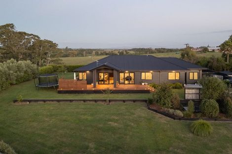Photo of property in 9 Hall Road, Peacocke, Hamilton, 3282