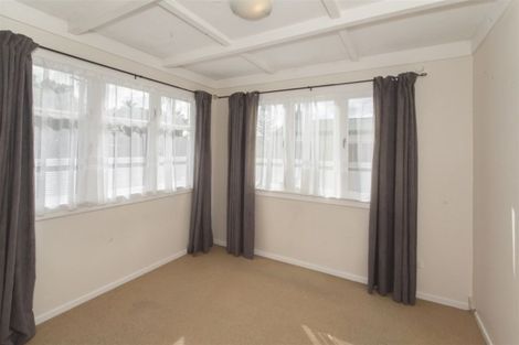 Photo of property in 140 Don Buck Road, Massey, Auckland, 0614