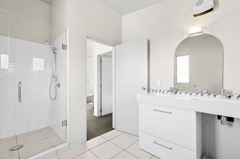 Photo of property in 31a Kings Drive, Wanaka, 9305