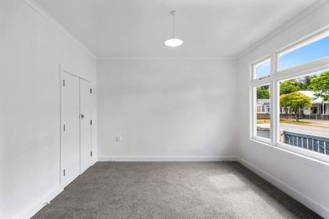 Photo of property in 142 Carlyle Street, Napier South, Napier, 4110