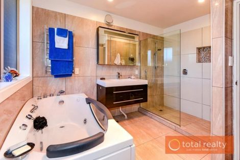 Photo of property in 2 Oakridge Street, Halswell, Christchurch, 8025