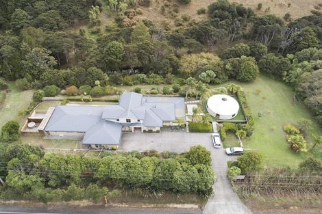 Photo of property in 1034 Peak Road, Helensville, 0875