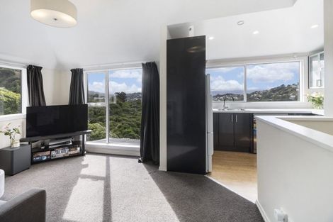 Photo of property in 79 Chartwell Drive, Crofton Downs, Wellington, 6035