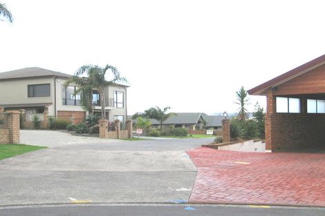 Photo of property in 31 Reflection Drive, West Harbour, Auckland, 0618