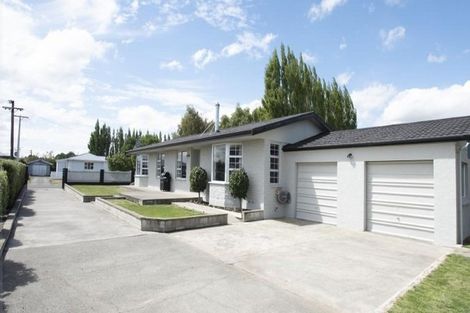 Photo of property in 3 Church Street, Winton, 9720