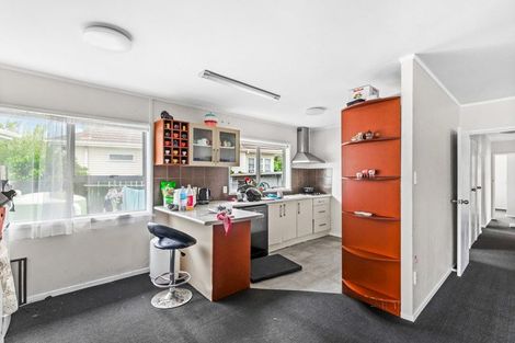 Photo of property in 5 Bittern Place, Henderson, Auckland, 0610