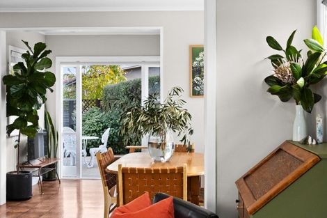 Photo of property in 2a Mckenzie Avenue, Marewa, Napier, 4110