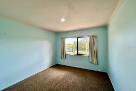 Photo of property in 16 Pitoitoi Avenue, Greenhithe, Auckland, 0632