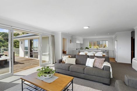 Photo of property in 77 Avoca Valley Road, Heathcote Valley, Christchurch, 8022