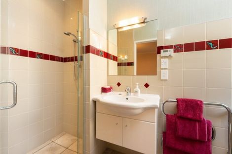 Photo of property in 10 Fairway Avenue, Mount Maunganui, 3116