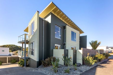 Photo of property in 90c Buller Street, New Plymouth, 4312