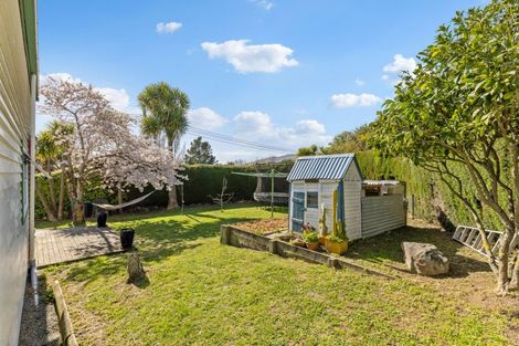 Photo of property in 124 Marine Drive, Diamond Harbour,  8971