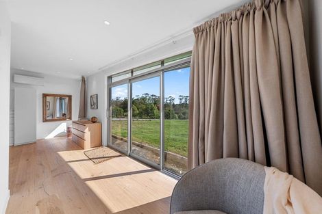 Photo of property in 121a Pomona Road, Kumeu, 0891