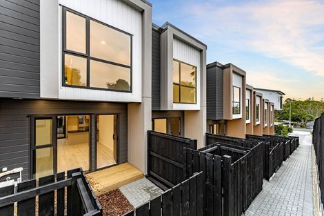 Photo of property in 39 Brandon Road, Glen Eden, Auckland, 0602
