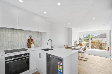 Photo of property in 16c Bass Street, Woolston, Christchurch, 8062