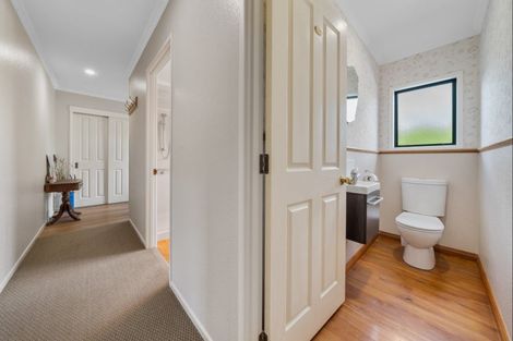 Photo of property in 537 Richmond Road, Lepperton, New Plymouth, 4373