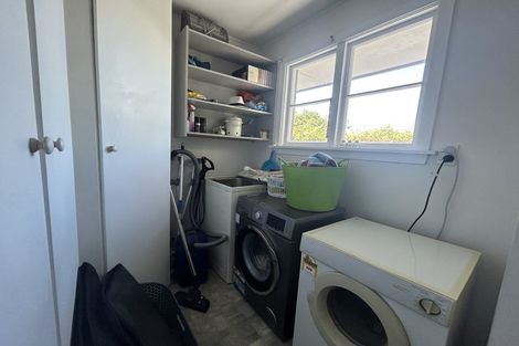 Photo of property in 12 Beatrice Place, Avonhead, Christchurch, 8042