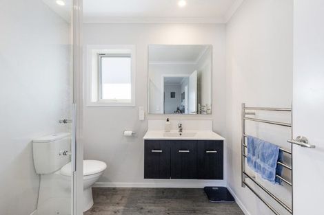 Photo of property in 11 Cirrus Close, Newlands, Wellington, 6037