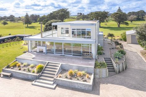 Photo of property in 34 Longbeach Drive, Castlecliff, Whanganui, 4501
