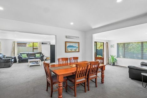 Photo of property in 100c Lake Terrace Road, Burwood, Christchurch, 8061