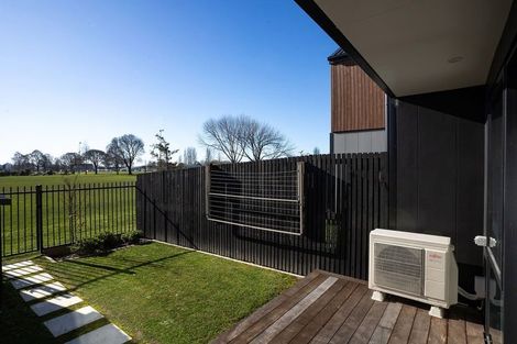 Photo of property in 5 Malaga Crescent, Harewood, Christchurch, 8051