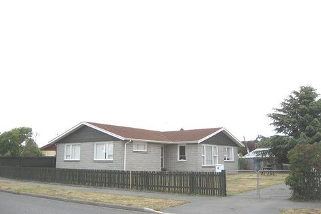 Photo of property in 4 Jade Place, Parklands, Christchurch, 8083