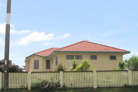 Photo of property in 69 Motiti Road, Papamoa Beach, Papamoa, 3118
