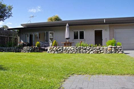 Photo of property in 18 Frederick Street, Two Mile Bay, Taupo, 3330