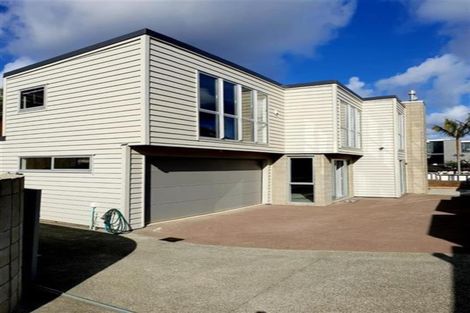 Photo of property in 6a Te Akau Crescent, Bucklands Beach, Auckland, 2012