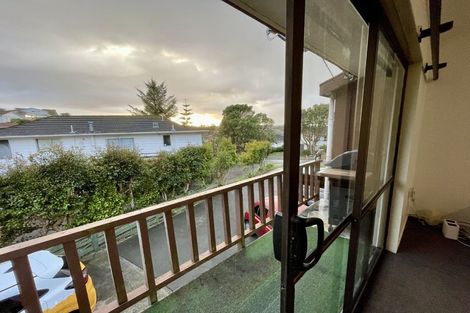 Photo of property in 60f2 Truscott Avenue, Johnsonville, Wellington, 6037