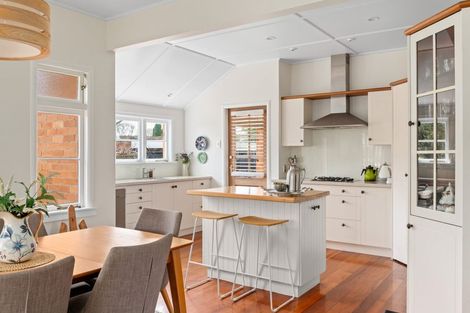 Photo of property in 41 Ingleton Terrace, Fairfield, Hamilton, 3214