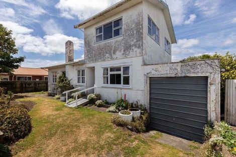 Photo of property in 9a Normanby Street, Fitzroy, New Plymouth, 4312