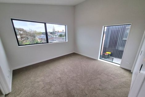 Photo of property in 2 Matau Way, Hauraki, 0622