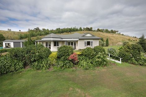Photo of property in 67 Sandon Road, Feilding, 4702