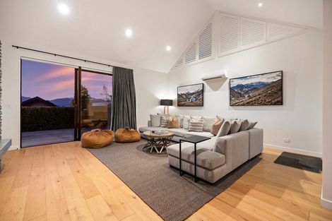 Photo of property in 4 Stockyard Lane, Jacks Point, Queenstown, 9371