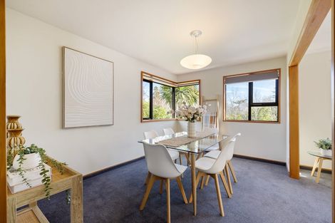 Photo of property in 5 Shalamar Drive, Cashmere, Christchurch, 8022