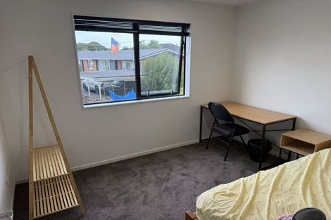 Photo of property in 49b Vera Road, Te Atatu South, Auckland, 0610