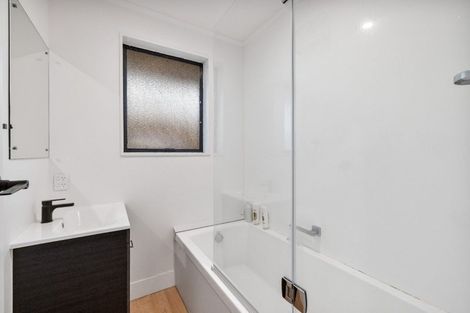 Photo of property in 12 Rutherford Street, Woolston, Christchurch, 8023