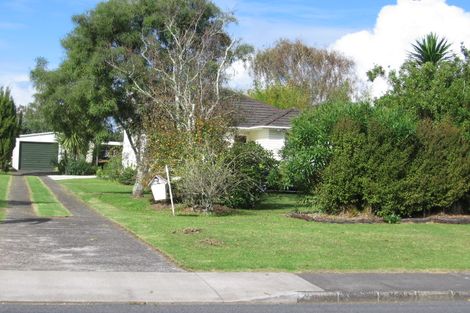 Photo of property in 23 Graham Avenue, Te Atatu Peninsula, Auckland, 0610
