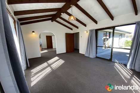 Photo of property in 14 Mchaffies Place, Wainoni, Christchurch, 8061