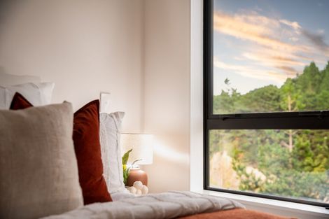 Photo of property in 92 Ara Paiwhenua, Tawa, Wellington, 5028